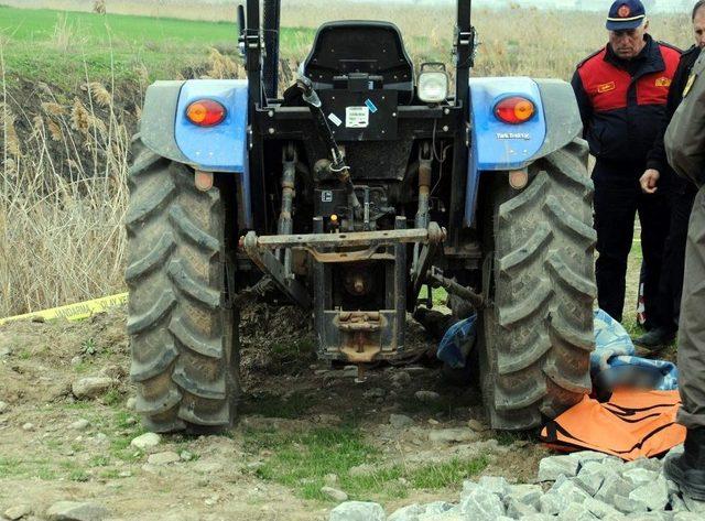 Tarlaya Giderken Fenalaşan Çiftçi Hayatını Kaybetti