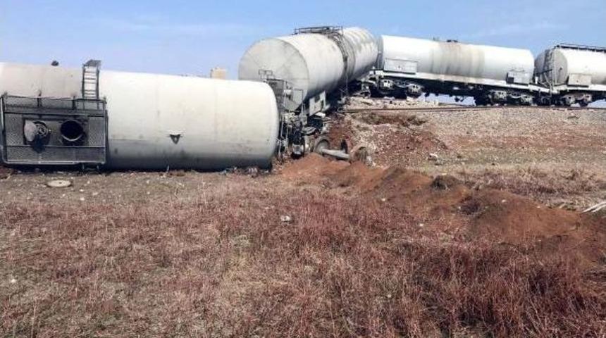 Diyarbakır'da Y&uuml;k Trenine Bombalı Saldırı