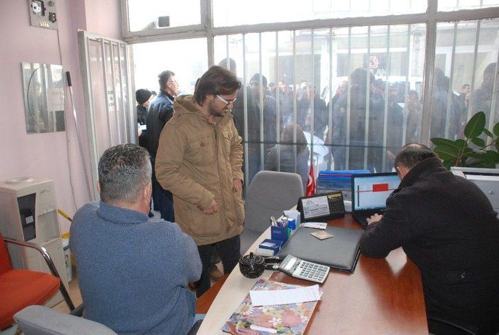 Sığınmacıların Yardım Kuyruğu G2