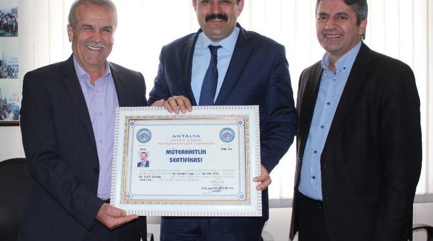 Ak Parti İl Başkanı S&uuml;mer, M&uuml;teahhitlerle Buluştu