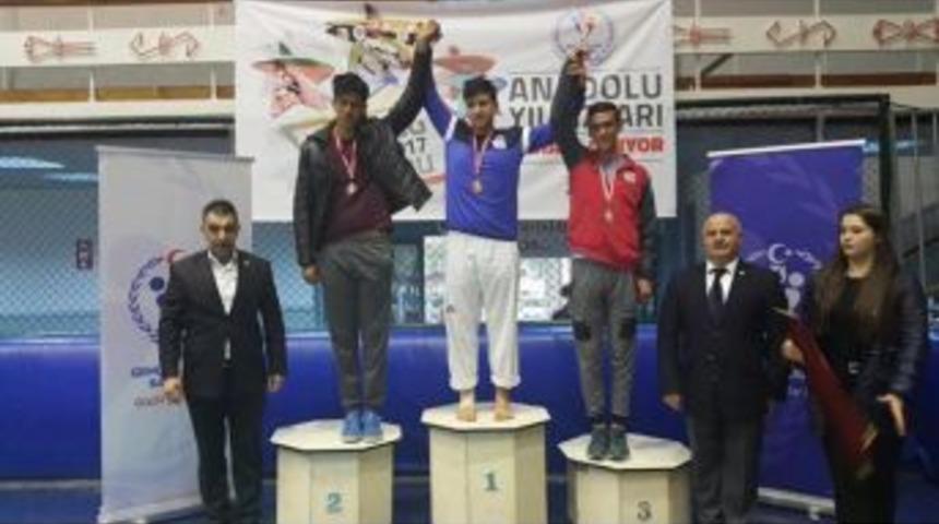 Yunusemreli Taekwondocular Şampiyonaya Damga Vurdu