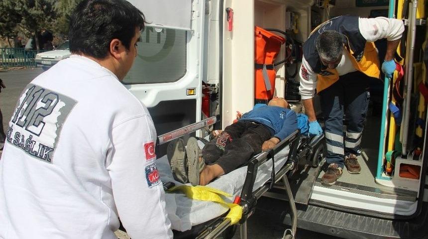 Motosikletin &Ccedil;arptığı Suriyeli &Ccedil;ocuk Yaralandı