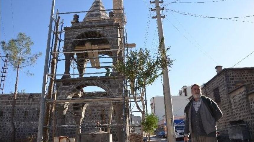 Tarihi &Ccedil;eşme Restore Ediliyor