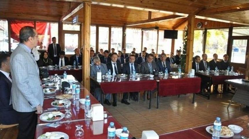 G&ouml;lbaşı&rsquo;nda Okul M&uuml;d&uuml;rlerine Ter&ouml;r Semineri Verildi