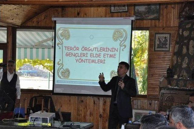 Gölbaşı’nda Okul Müdürlerine Terör Semineri Verildi