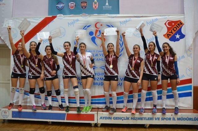 Voleybolda Eleme Maçları Tamamlandı