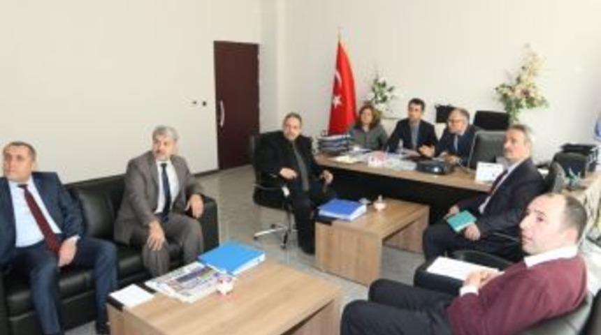 Genel Sekreter Yal&ccedil;ın&rsquo;a Brifing