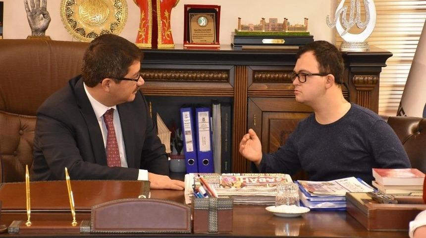 &Ouml;zel &Ccedil;ocuklardan Başkan &Ccedil;elik&rsquo;e Teşekk&uuml;r