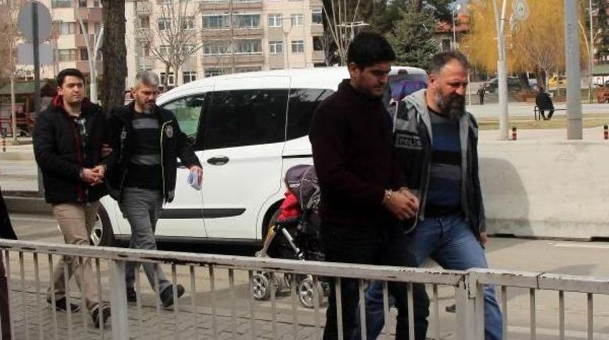 Şırnak'ta Fet&ouml;'den Aranan 2 Asker Bolu'da Yakalandı