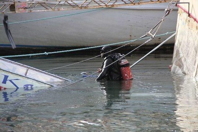 Fethiye’de Günlük Gezi Teknesi Battı