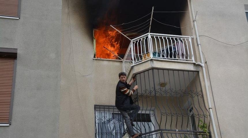 S&ouml;ke&rsquo;deki Yangında Korkulu Anlar Yaşandı