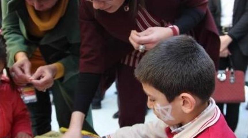 D&uuml;nya &Ccedil;ocuk Hakları G&uuml;n&uuml;&rsquo;nde Doyasıya Eğlendiler