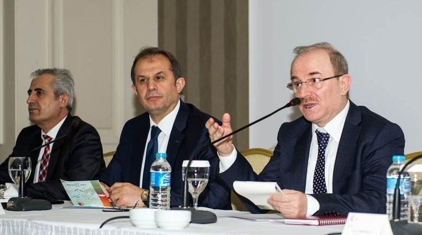 Bakan Yardımcısı &Ouml;zt&uuml;rk&rsquo;&uuml;n Van Ziyareti