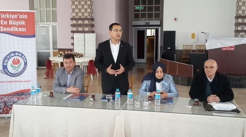 Eğitimin Sorunları &Ccedil;alıştayla Raporlaştırıldı