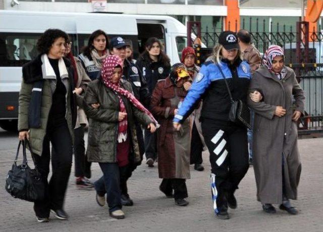 Kayseri'deki 'fetö Abla'larının, Parmak Izleri Alındı