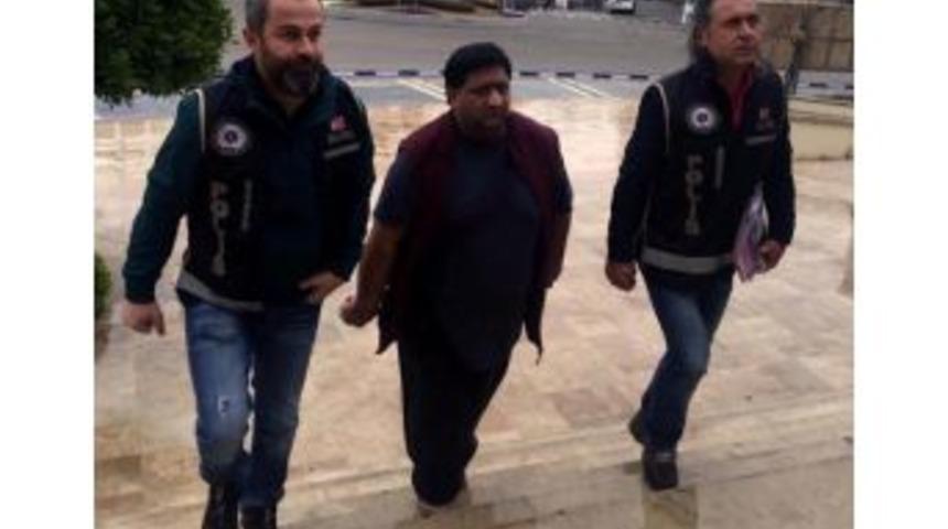 Sahte Pasaportla Yunan Adalarına Ge&ccedil;eceklerdi