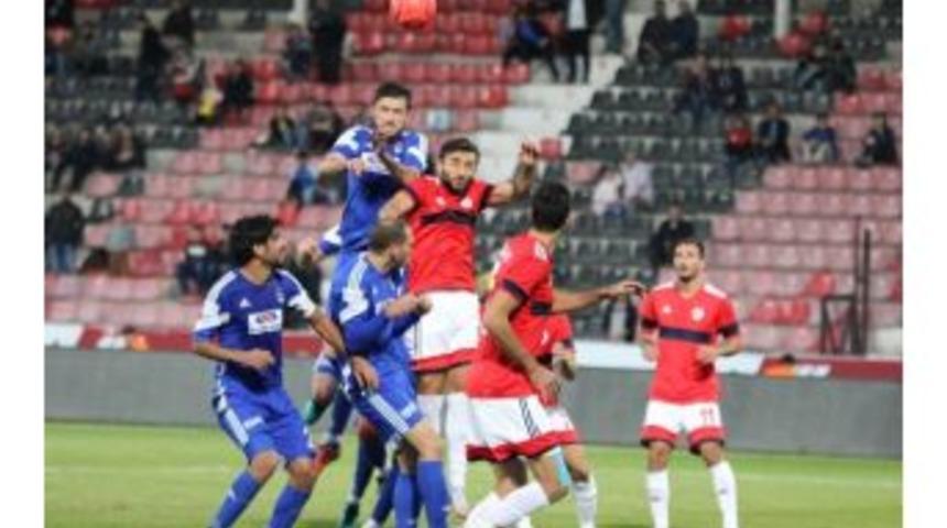 B&uuml;y&uuml;kşehir Gaziantepspor&rsquo;da Rıza Efendioğlu 3 Hafta Yok