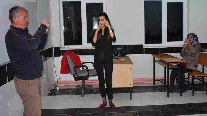 Pazarlar&rsquo;ın &Uuml;&ccedil;te Biri Kurs G&ouml;rd&uuml;