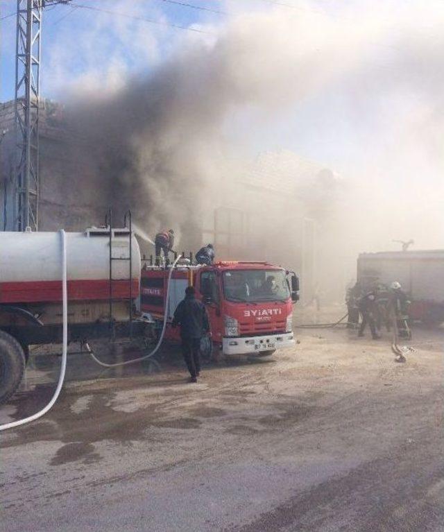 Babul Selam Sınır Kapısı’ndaki Hastanede Çıkan Yangın Söndürüldü