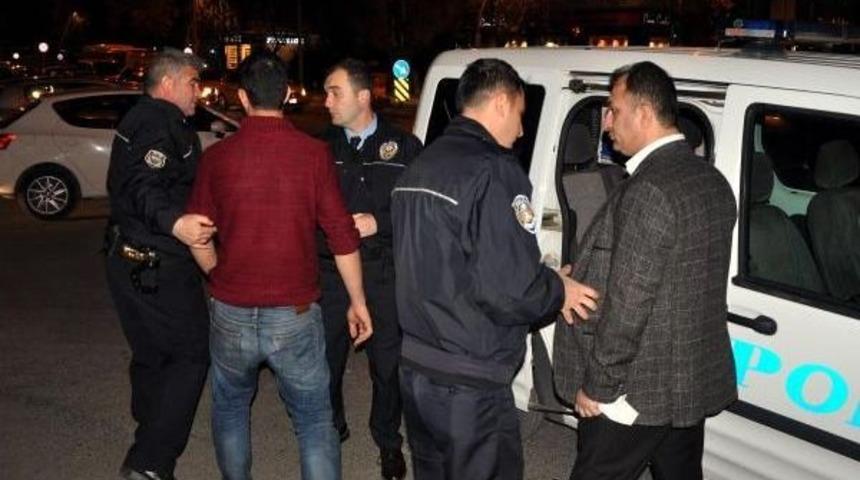 Gaziantep'te Yol Verme Kavgası: 2 Yaralı