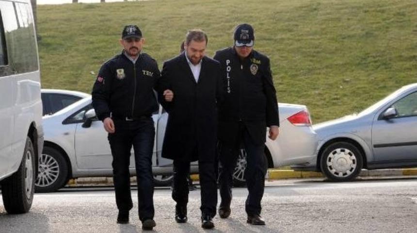 Twitter'da Asılsız Fet&ouml; Paylaşımı Yaptıran 3 Kişi Adliyeye Sevk Edildi