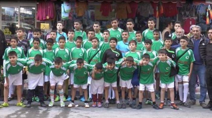 Roman &Ccedil;ocukları I&ccedil;in Spor Kul&uuml;b&uuml; Kurdu