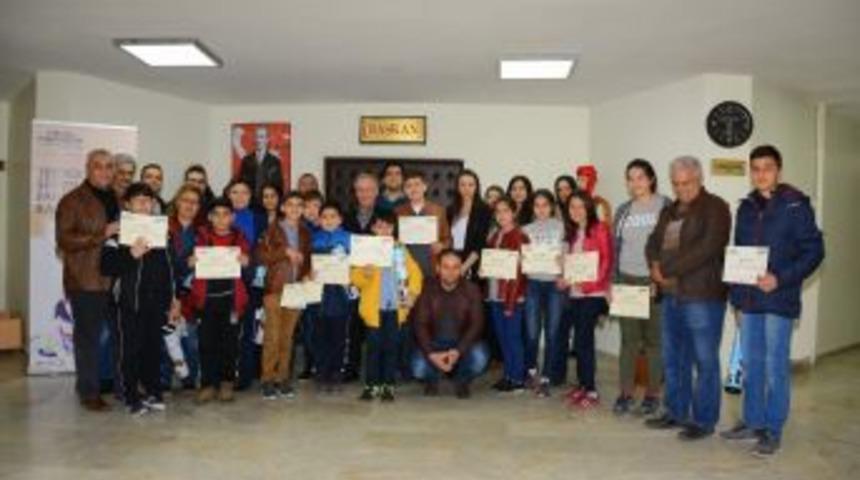 “minik Parmaklar” Dinar ’da Geleceği Programlıyor