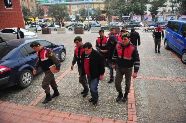 Bursaspor Otobüsüne Saldıran 6 Kişi Gözaltına Alındı (2)