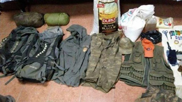 İzmir Kırsalında Pkk'ya Ait Cephanelik Ortaya Çıkartıldı