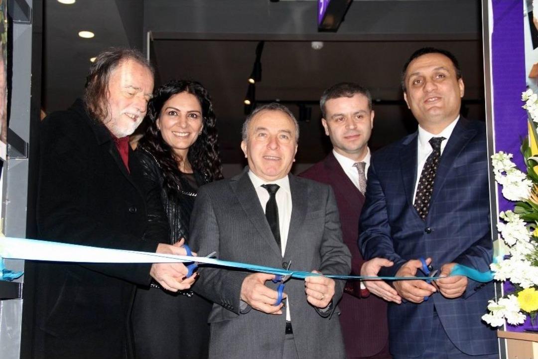 Uluslararası &Ccedil;ocuk Resim Yarışması Sergisi A&ccedil;ıldı