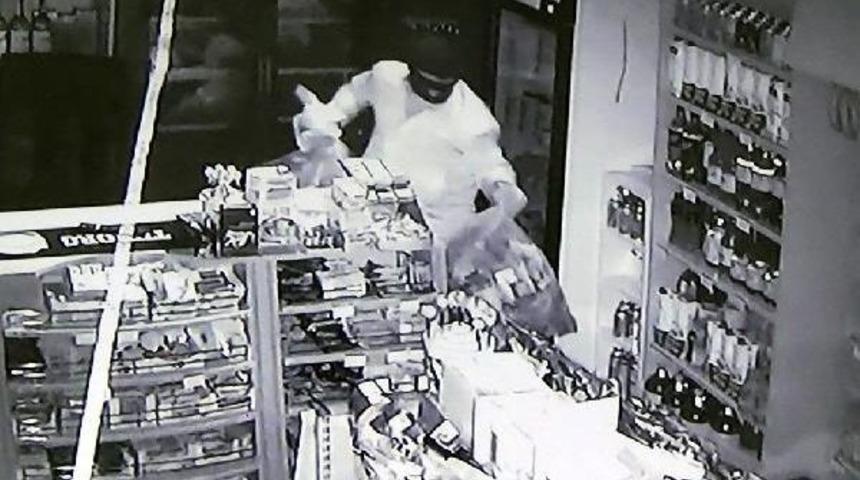 Marketteki Kar Maskeli Soygun Kamerada