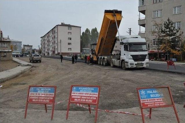 Palandöken Belediyesi 2016 Yılı İçerisinde 50 Bin Ton Asfalt Serdi