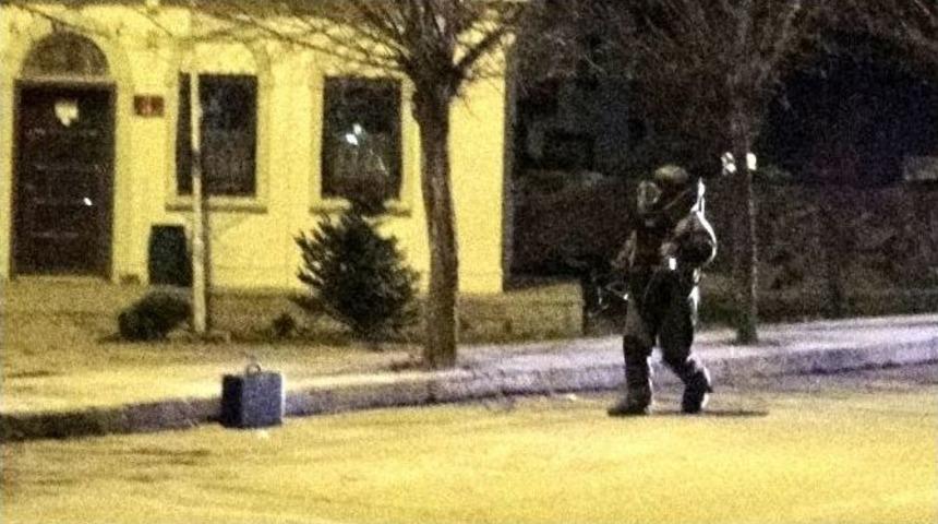 Ankara&rsquo;da Ş&uuml;pheli &Ccedil;anta Paniği