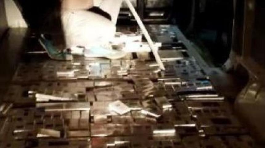 Minib&uuml;ste 5 Bin Paket Ka&ccedil;ak Sigara