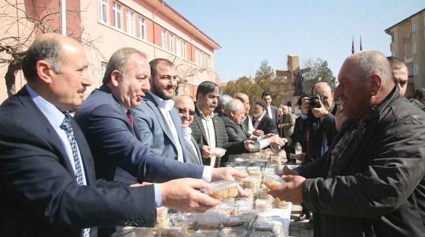 Erbakan, Sungurlu&rsquo;da Anıldı