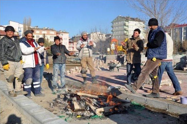Sibirya Soğuklarının Etkisini Gösterdiği Kars Buz Kesti G4