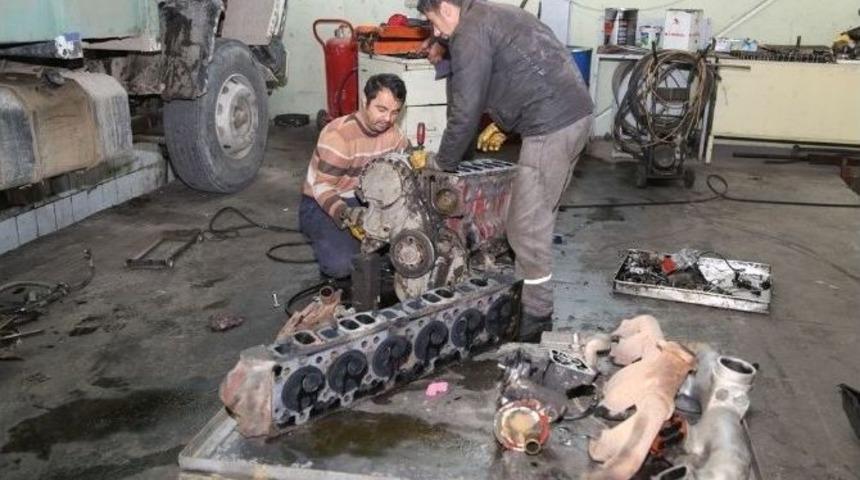 297 Taşıt Ve İş Makinesine Bakım Ve Onarım