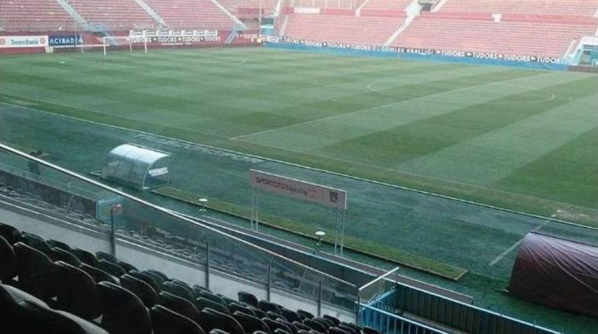 Antalyaspor, Avni Aker Tarihinde İlk Kez Galibiyet Aldı