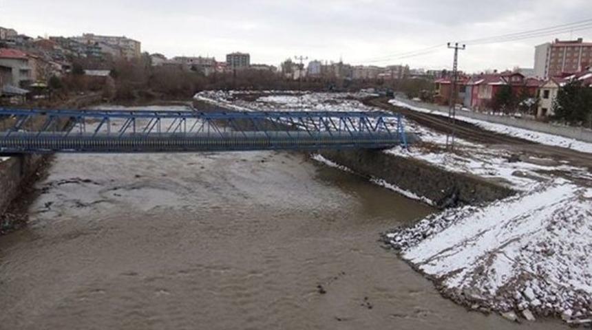 Islah Edilen Kars &Ccedil;ayı&rsquo;na Şehir Kanalizasyonu Akıyor