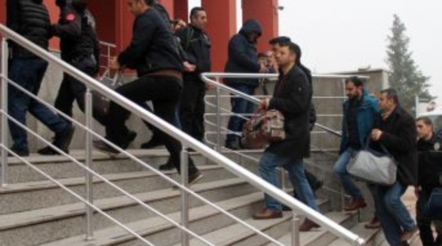 Kocaeli’de 7 Özel Okul Çalışanı Fetö’den Tutuklandı