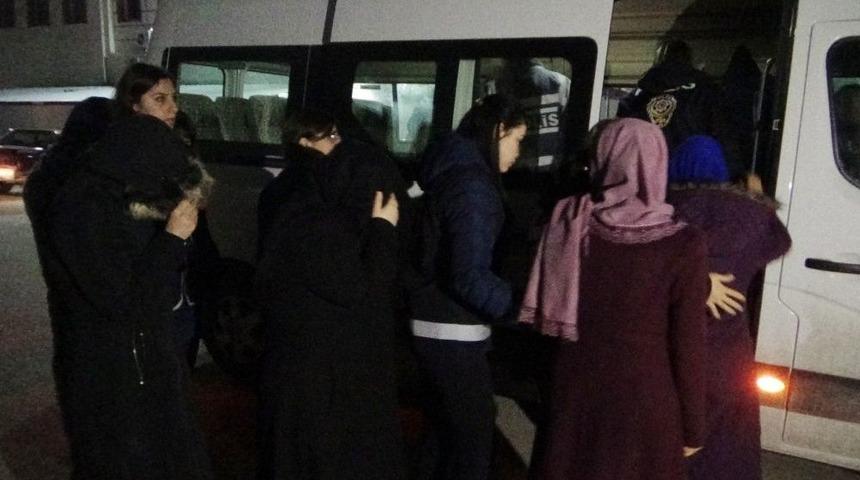 K&uuml;tahya&rsquo;da Fet&ouml;&rsquo;n&uuml;n Kadın Yapılanmasına Operasyon: 11 G&ouml;zaltı