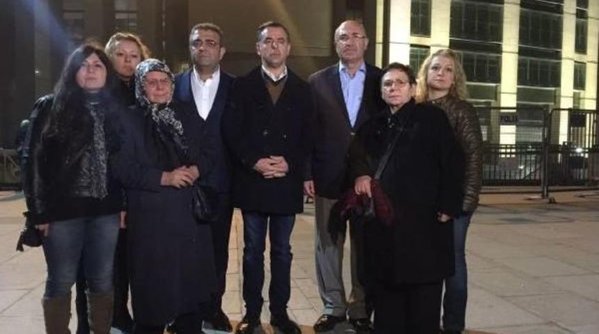 Muhabir Deniz Y&uuml;cel'in Tutuklanmasına Tepkiler...