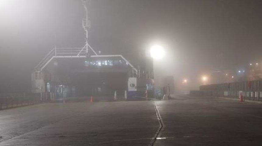 &Ccedil;anakkale&rsquo;De Deniz Ulaşımına Sis Engeli