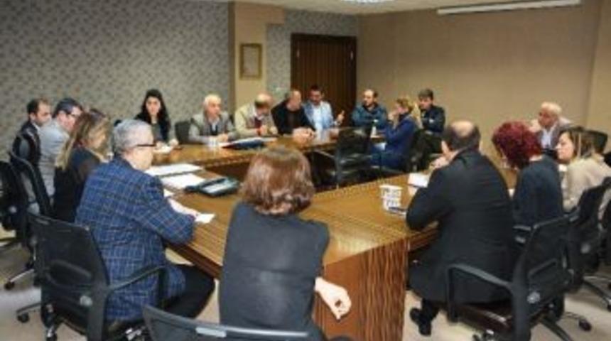 İzmit&rsquo;te Hizmet Alım İhalesi Yapıldı