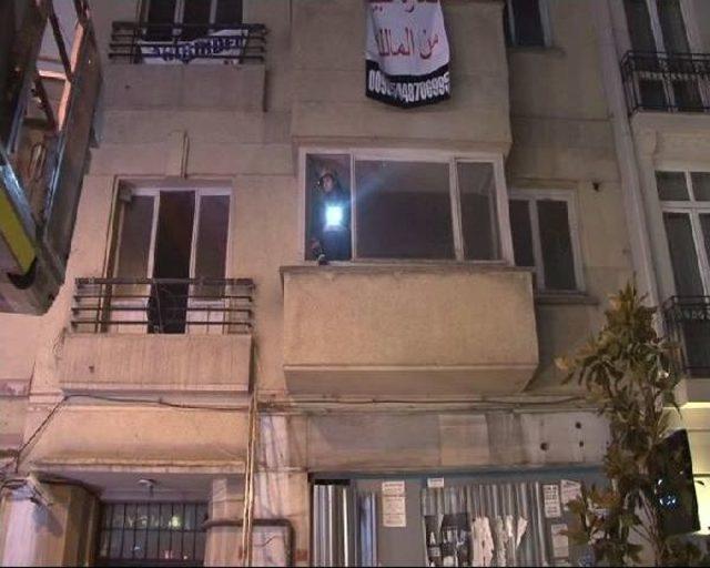 Beyoğlun'da Apartman Boşluğuna Düşen Kişi Öldü