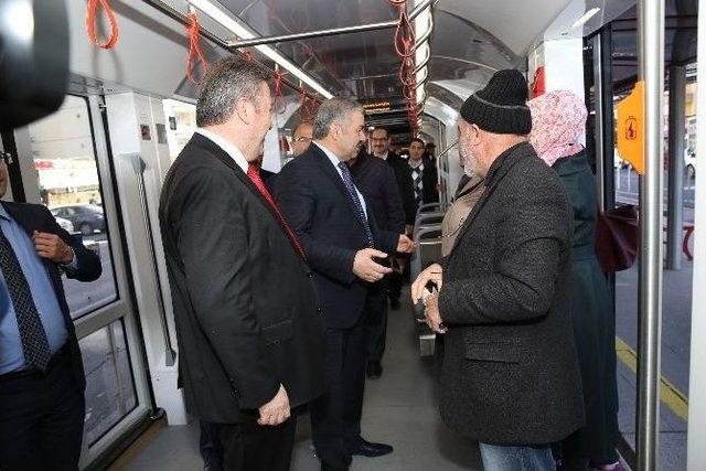 Tramvayda Başkan Var 1