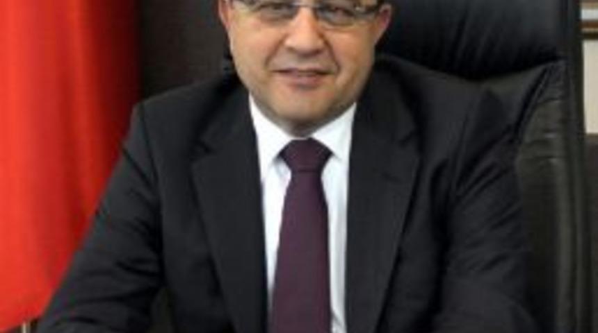 Pa&uuml;'n&uuml;n Eski Rekt&ouml;r&uuml; Bağcı Da Ihra&ccedil; Edildi