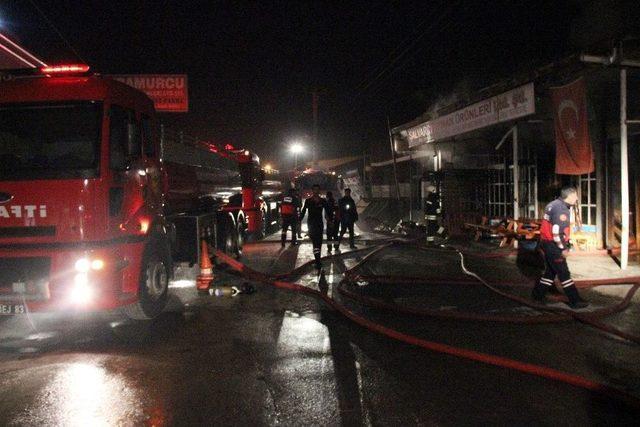Orman &Uuml;r&uuml;nleri &Uuml;retimi Yapan İş Yerinde Yangın 1
