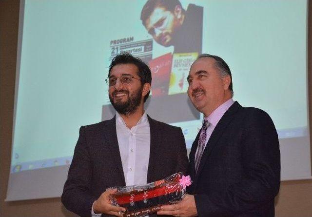 Hikmet Anıl &Ouml;ztekin S&ouml;yleşi Ve İmza G&uuml;n&uuml; 2