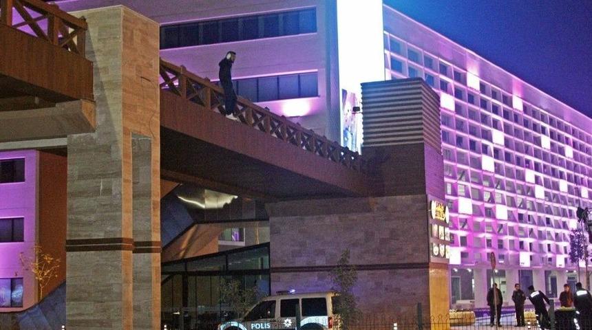 Şaban&rsquo;ın &rsquo;emine&rsquo; Aşkı Karşılıksız Kaldı, Devreye Polis Girdi